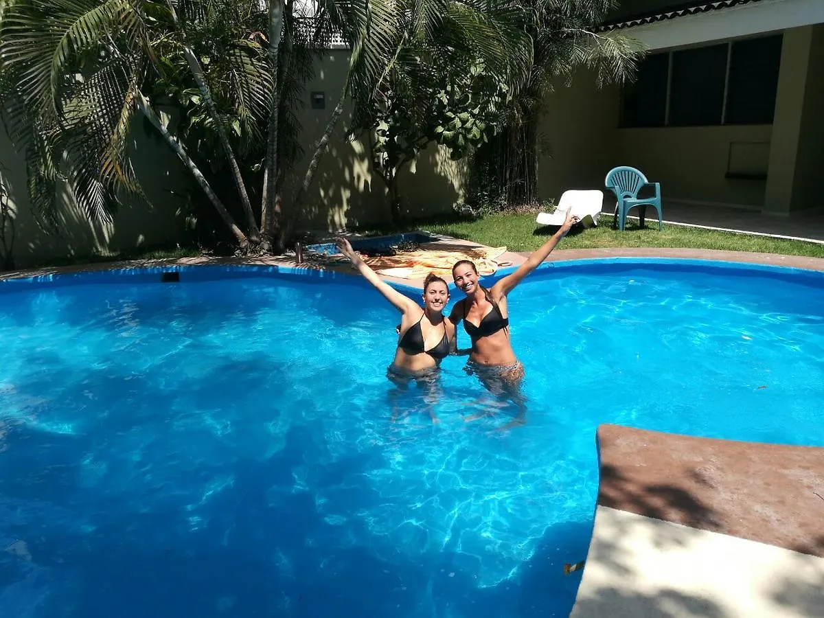 Deja Hostel Suites Playa del Carmen
