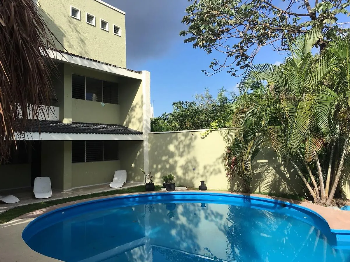 Deja Hostel Suites Playa del Carmen