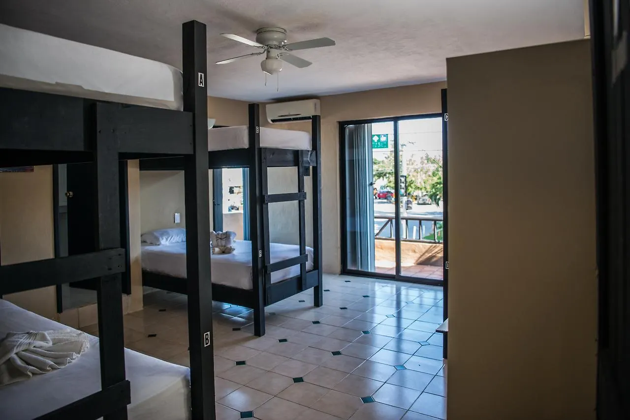 Deja Hostel Suites Playa del Carmen 0*,  Mexiko
