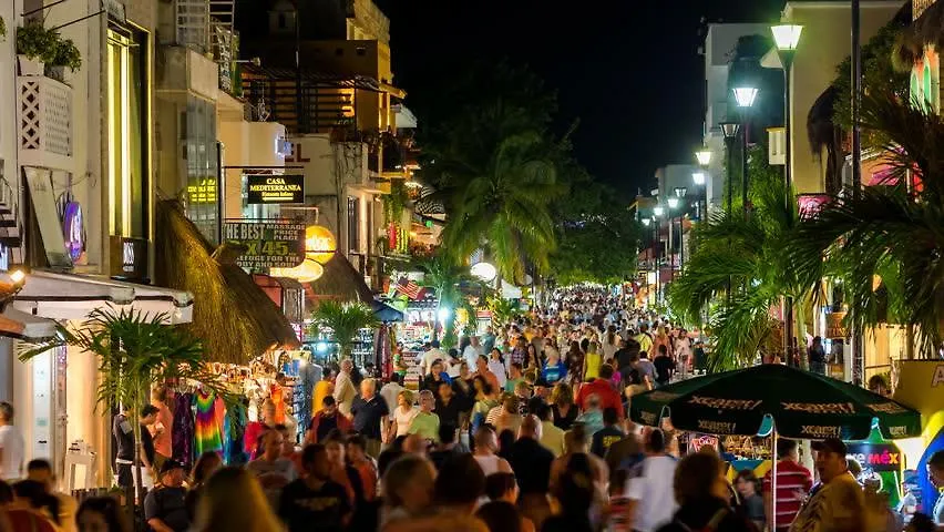 Deja Hostel Suites Playa del Carmen