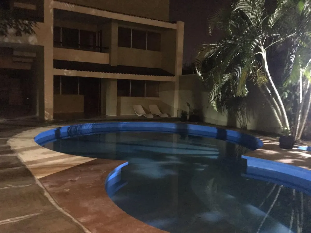 Deja Hostel Suites Playa del Carmen